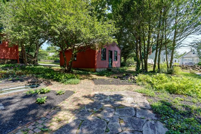 674 Middle Turnpike, Mansfield, CT 06268