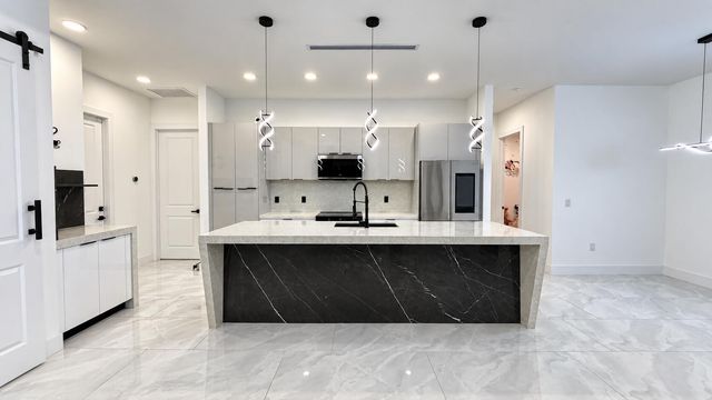 363 PINAFORE Avenue, Lehigh Acres, FL 33974