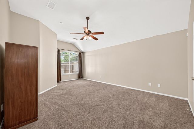 18 Mulberry Glen Place, Spring, TX 77382