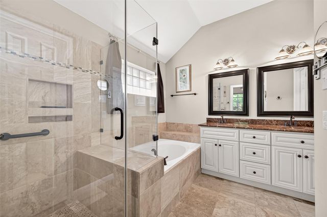 18 Mulberry Glen Place, Spring, TX 77382