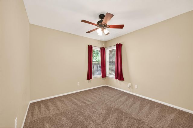 18 Mulberry Glen Place, Spring, TX 77382