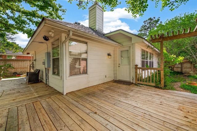 18 Mulberry Glen Place, Spring, TX 77382