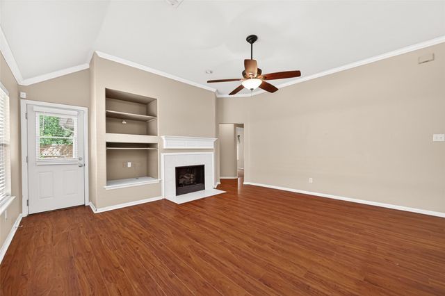 18 Mulberry Glen Place, Spring, TX 77382