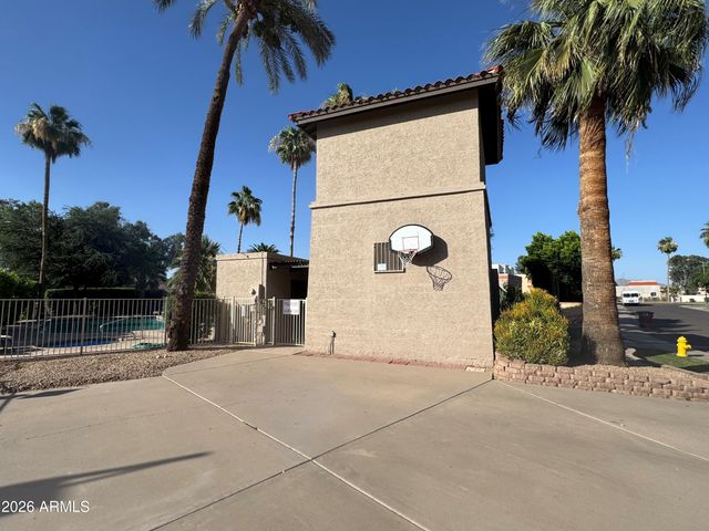 9765 N 80TH Place, Scottsdale, AZ 85258