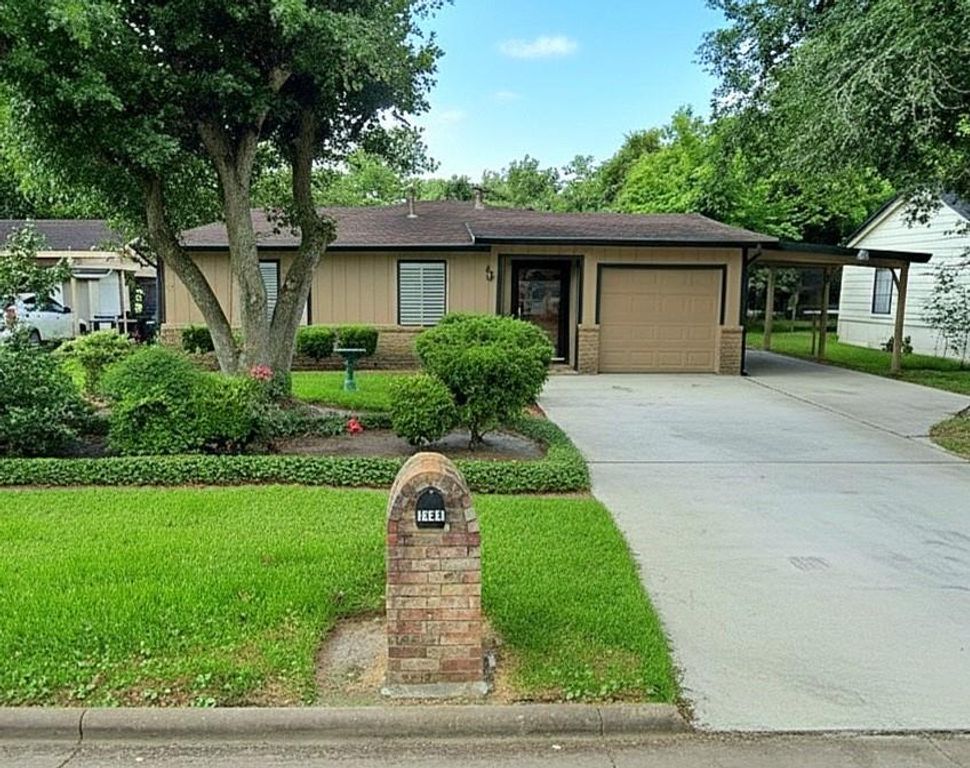 6101 Diamond Court, Texas City, TX 77591