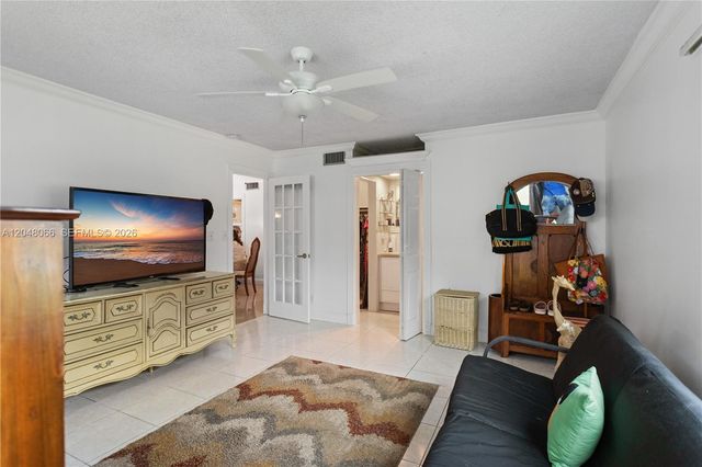 204 E Laurel Drive 1204, Margate, FL 33063