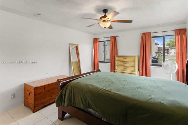 204 E Laurel Drive 1204, Margate, FL 33063