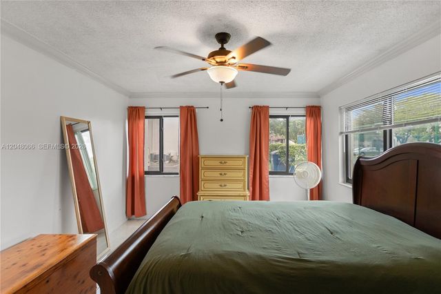 204 E Laurel Drive 1204, Margate, FL 33063