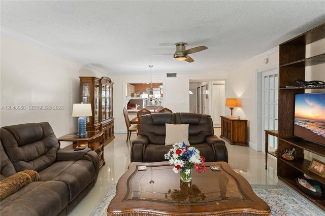 204 E Laurel Drive 1204, Margate, FL 33063