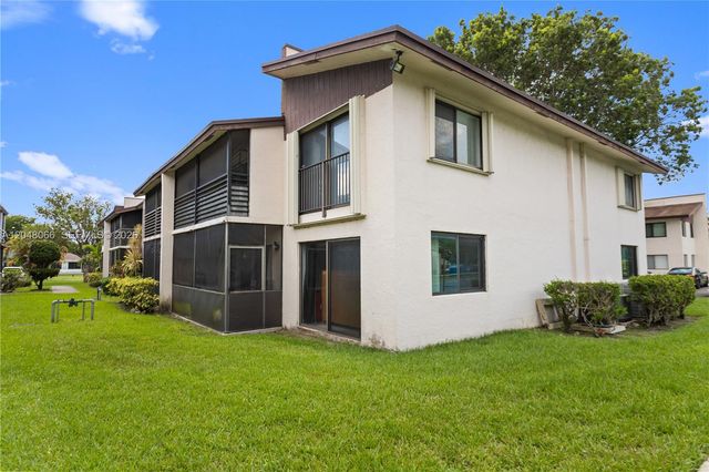 204 E Laurel Drive 1204, Margate, FL 33063
