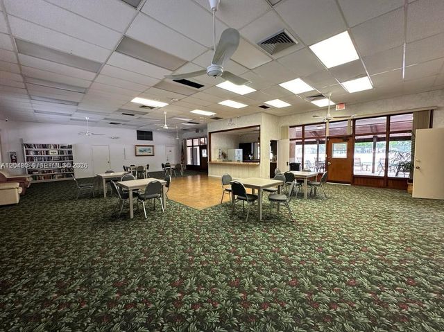 204 E Laurel Drive 1204, Margate, FL 33063