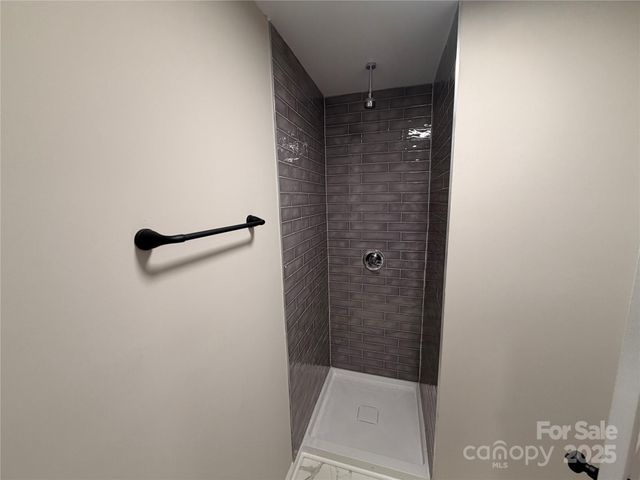 2854 Burbank Drive, Charlotte, NC 28216