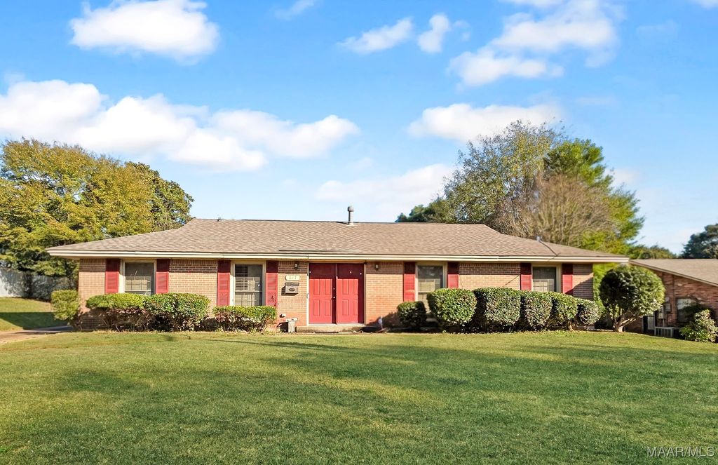 817 Dumont Drive, Montgomery, AL 36109