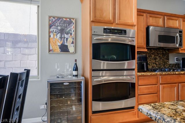 2589 Chateau Clermont Street, Henderson, NV 89044