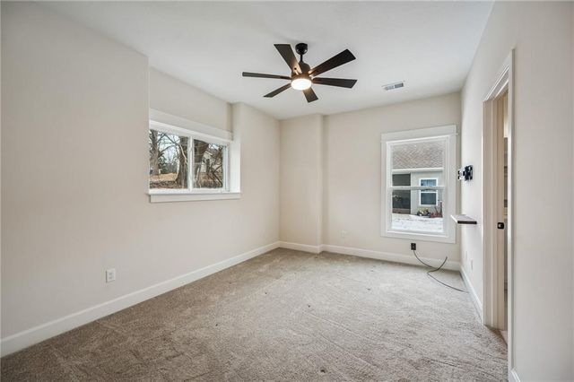 319 E Meadow Street, Smithville, MO 64089