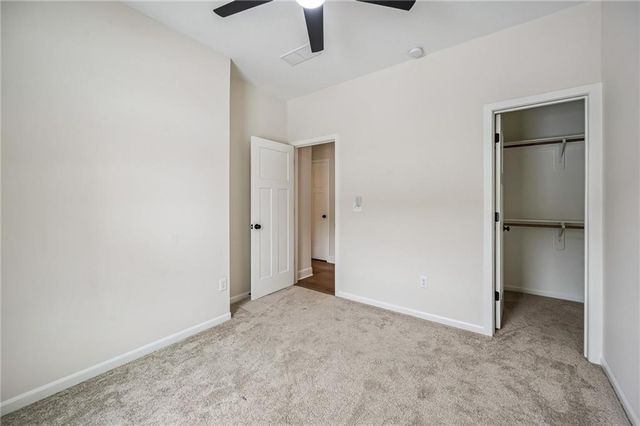 319 E Meadow Street, Smithville, MO 64089