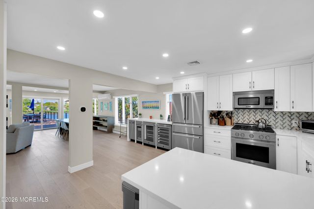 637 Beacon Boulevard, Sea Girt, NJ 08750