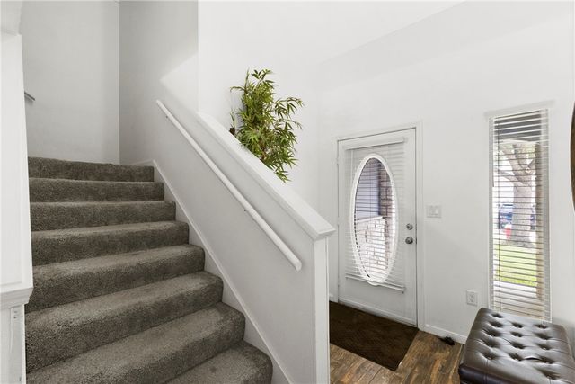 1253 Canyon Creek Circle, College Station, TX 77840