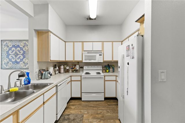 1253 Canyon Creek Circle, College Station, TX 77840