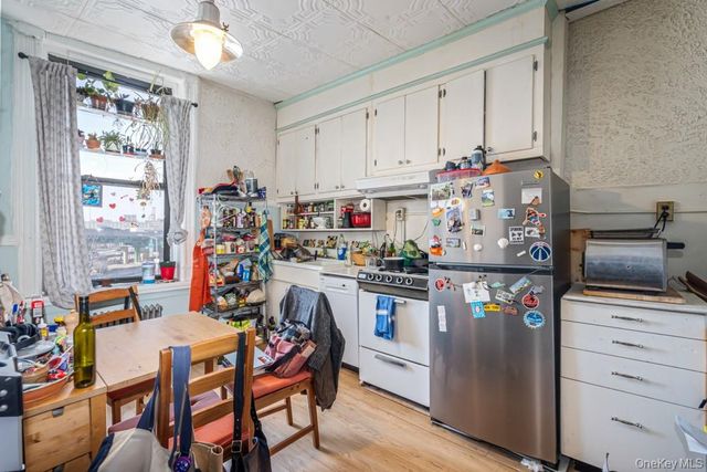 656 Henry Street, Brooklyn, NY 11231