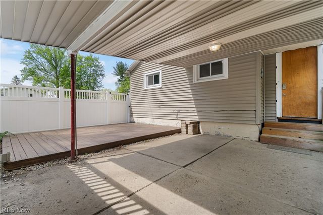 3771 S Turkeyfoot Road, New Franklin, OH 44319