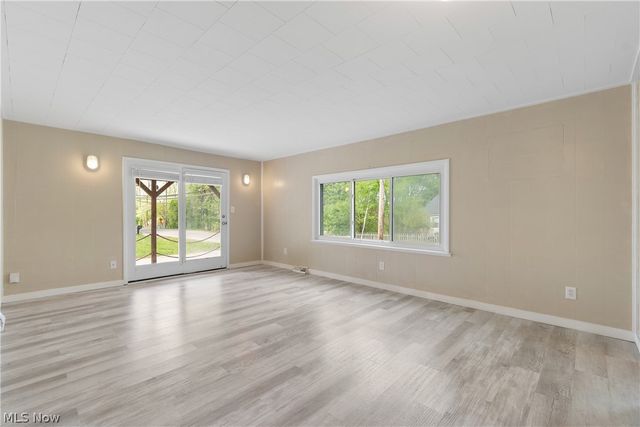 3771 S Turkeyfoot Road, New Franklin, OH 44319