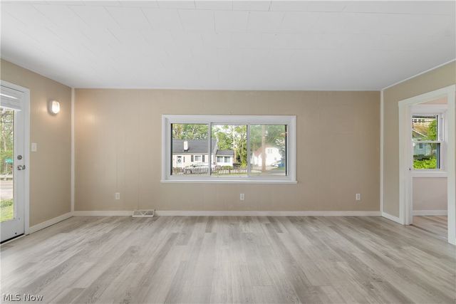 3771 S Turkeyfoot Road, New Franklin, OH 44319