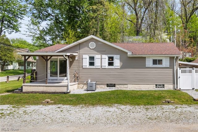 3771 S Turkeyfoot Road, New Franklin, OH 44319