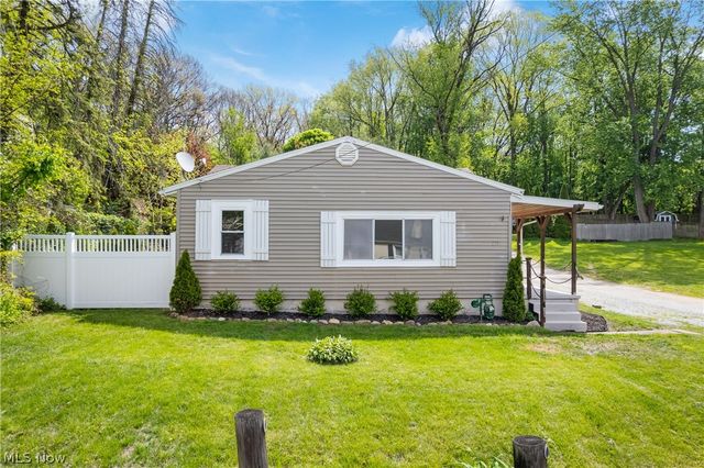 3771 S Turkeyfoot Road, New Franklin, OH 44319