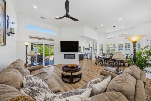 38648 Bears Paw Dr., Murrieta, CA 92562