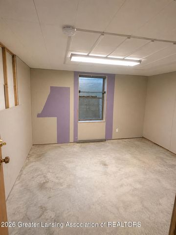 922 E Michigan Avenue, East Lansing, MI 48823