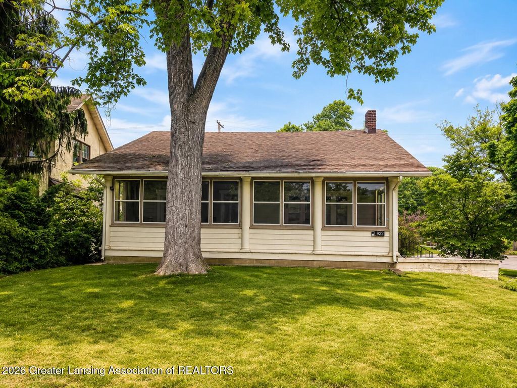 922 E Michigan Avenue, East Lansing, MI 48823