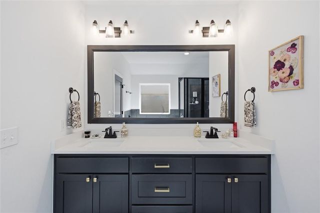 18437 Austin Place, Edmond, OK 73012