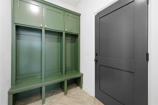 18437 Austin Place, Edmond, OK 73012