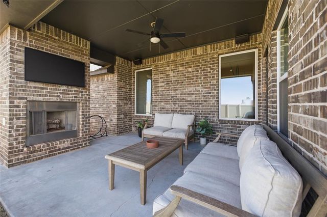 18437 Austin Place, Edmond, OK 73012