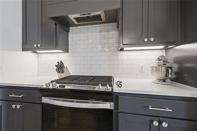 18437 Austin Place, Edmond, OK 73012