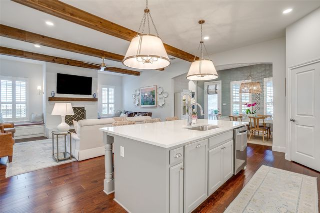 560 Point Vista Drive, Aledo, TX 76008