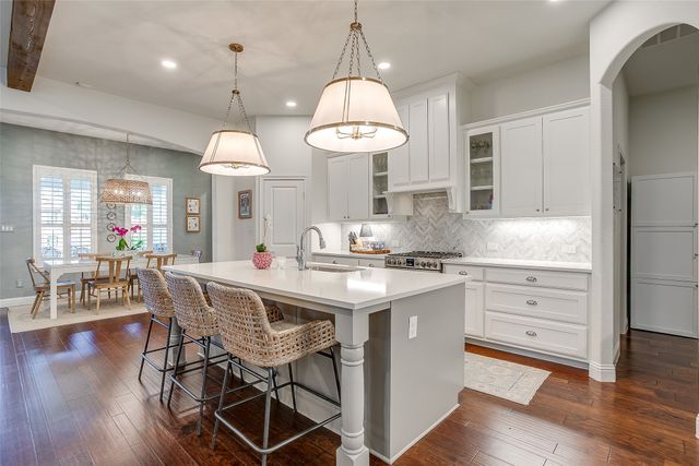 560 Point Vista Drive, Aledo, TX 76008