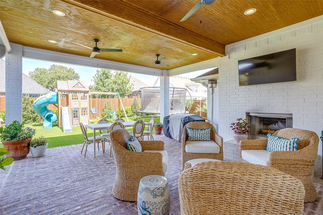 560 Point Vista Drive, Aledo, TX 76008