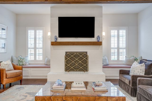 560 Point Vista Drive, Aledo, TX 76008