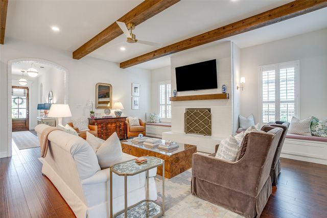 560 Point Vista Drive, Aledo, TX 76008