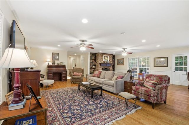 513 E 11th Street SE, Rome, GA 30161