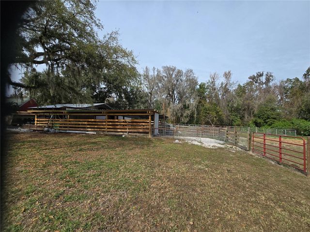 204 S ORANGE AVENUE, Fort Meade, FL 33841