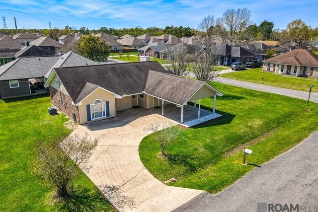 1305 Asphodel Dr, St Gabriel, LA 70776