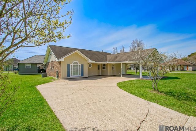 1305 Asphodel Dr, St Gabriel, LA 70776