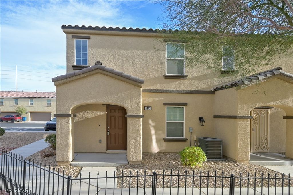 5202 Dubris Drive, Las Vegas, NV 89115