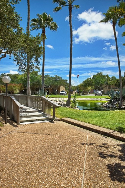 136 Lake Shore Dr 136, Corpus Christi, TX 78413 — photo 5