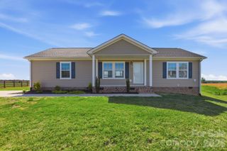 197 Burleson Point, Woodleaf, NC 27054