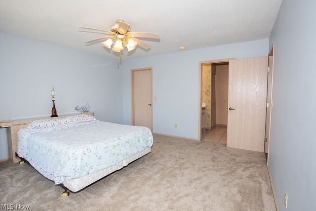 695 E Western Reserve Road, Poland, OH 44514