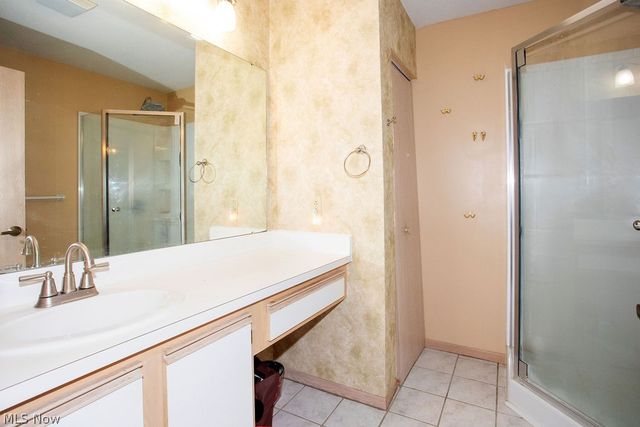 695 E Western Reserve Road, Poland, OH 44514